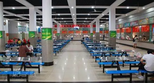 學校食堂